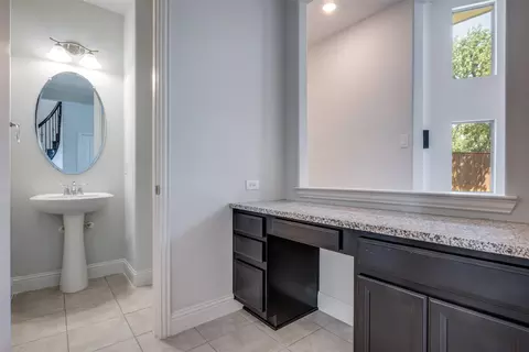Bath - 2300 Westerly Cir, Corinth, TX 76210 photo 2 of 3