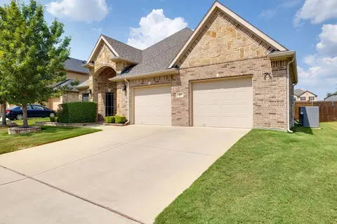 417 Brook Meadow Dr, Midlothian, TX 76065