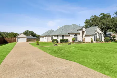 119 Mustang Trl, Shady Shores, TX 76208