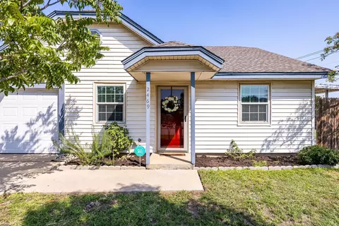 2469 Mcadoo Ln, Fort Worth, TX 76131