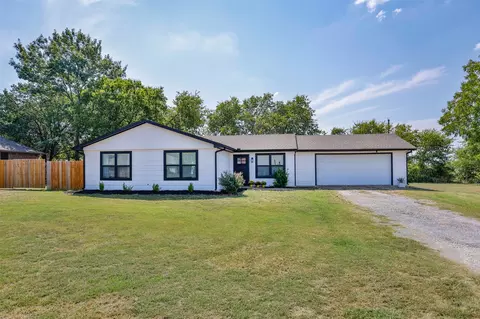 290 Old Spanish Trl, Valley View, TX 76272