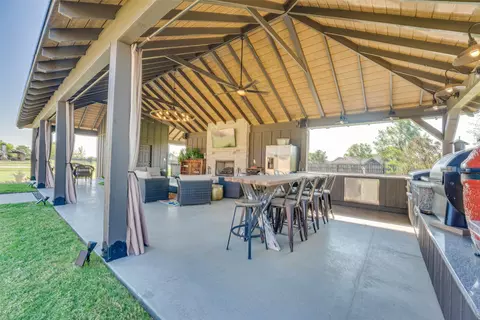 18198 Langford Ln, Talty, TX 75126