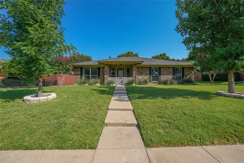 805 Baxter Dr, Plano, TX 75025