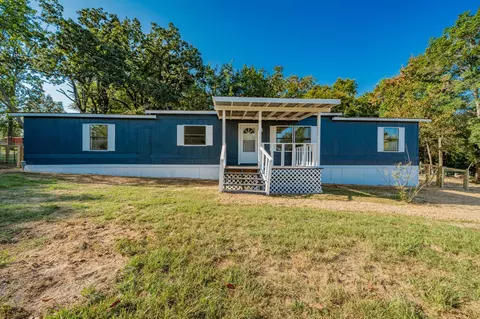 106 Creekwood Dr, Mabank, TX 75156