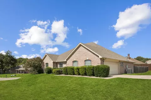 2109 Valley Dr, Weatherford, TX 76087