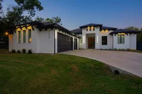 3509 Lakeshore Dr, Weatherford, TX 76087