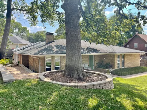 2400 W Sanford St, Arlington, TX 76012