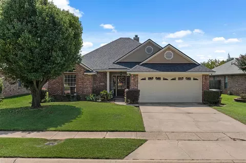 405 Heritage Dr, Bossier City, LA 71112