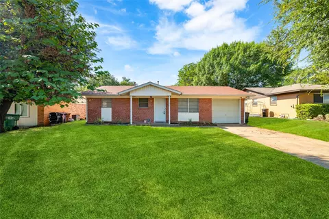 604 Pershing Dr, Denton, TX 76209
