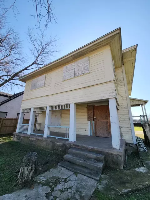 701 S 9th St, Waco, TX 76706