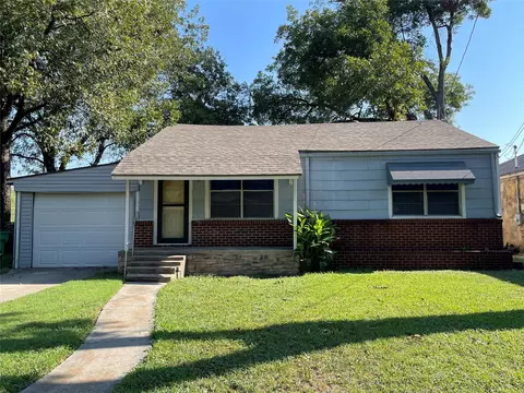 220 Sky Acres Dr, Westworth Village, TX 76114