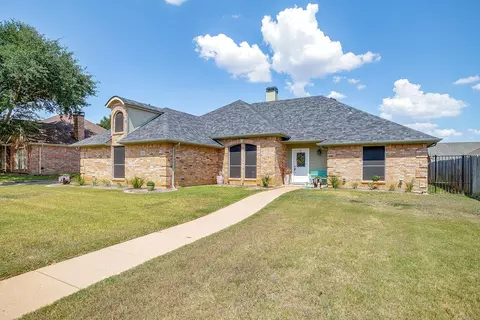 105 Shorewood Pl, Joshua, TX 76058