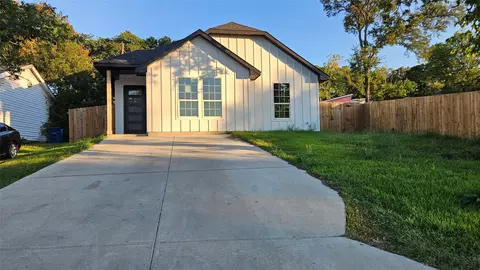 2510 Camel Ct, Dallas, TX 75241