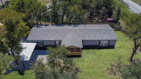 102 Shady Springs Dr, Runaway Bay, TX 76426