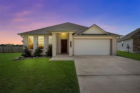 3805 Centerfire Rd, Waco, TX 76705
