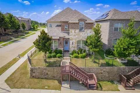 5117 Wakefield Dr, Irving, TX 75038