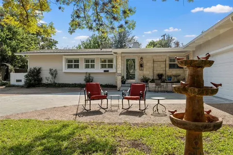 2300 Charboneau St, Waco, TX 76710