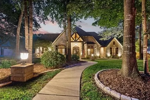 4380 Lazy Creek Dr, Tyler, TX 75707