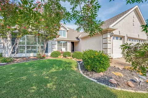 9020 Kingston Dr, Denton, TX 76207