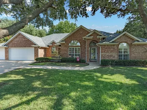 4 Velvet Ct, Mansfield, TX 76063