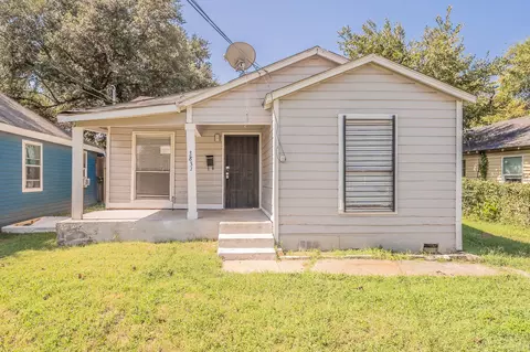 3831 Kynard St, Dallas, TX 75215