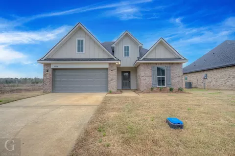 5056 Falcon Bay Dr, Shreveport, LA 71107