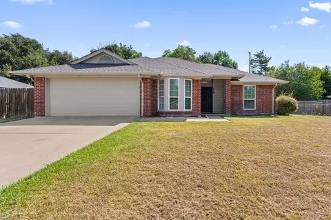 214 Cedar St, Weatherford, TX 76086