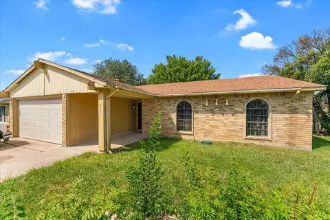 317 Rockcrest Dr, Mesquite, TX 75150