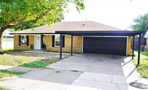 7013 Bennington Dr, Watauga, TX 76148