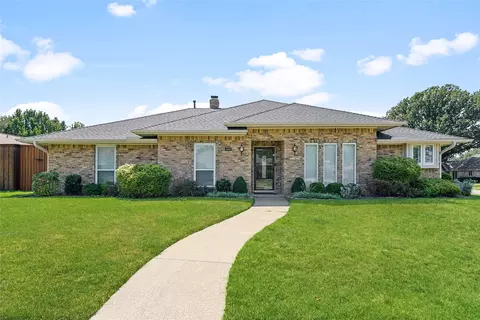 1600 Fairwind Ct, Carrollton, TX 75007