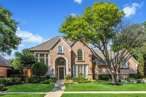 5925 Royal Palm Dr, Plano, TX 75093