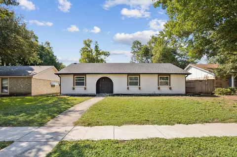 2308 Briarwood Dr, Plano, TX 75074