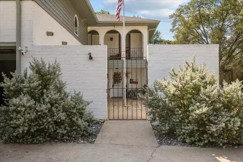 Exterior - 3400 Obrien Cir, Waco, TX 76708 photo 4 of 9