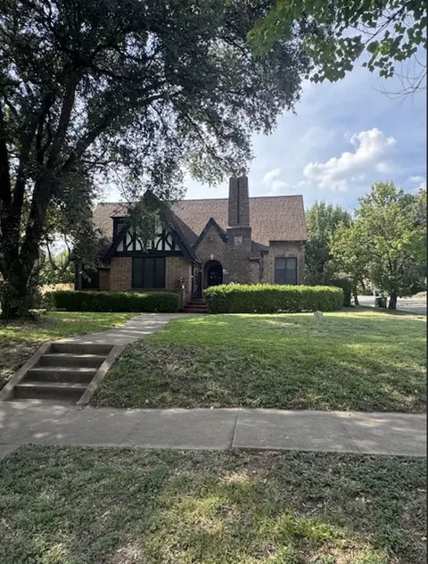 2901 Sanger, Waco, TX 76707