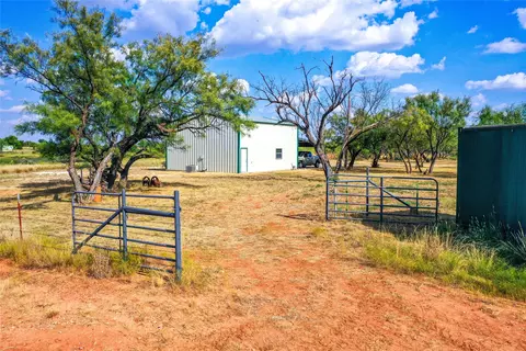 Exterior - 911 County Road 210, Haskell, TX 79521 photo 4 of 5
