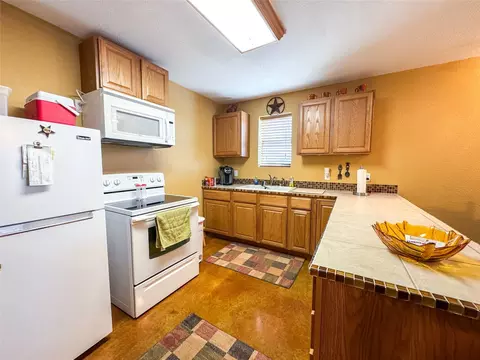 Kitchen - 911 County Road 210, Haskell, TX 79521 photo 2 of 2