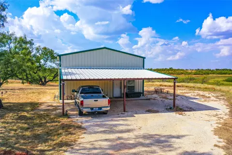 Exterior - 911 County Road 210, Haskell, TX 79521 photo 2 of 5