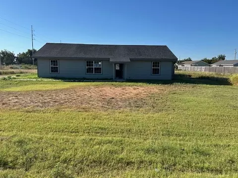645 Avenue H, Hawley, TX 79525