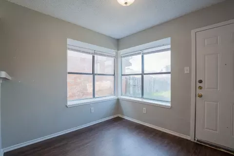 Living - 2015 Nectar Dr, Mesquite, TX 75149 photo 2 of 3