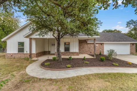 117 Ronnie Ln, Weatherford, TX 76088