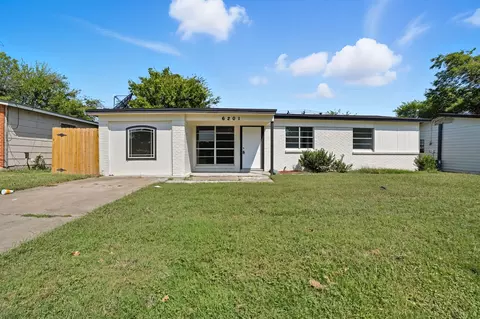 6201 Truman Dr, Fort Worth, TX 76112