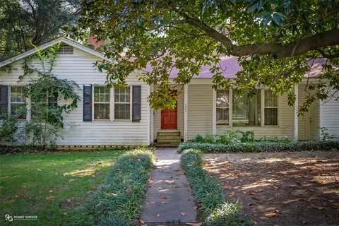 223 W Virginia Ave, Vivian, LA 71082
