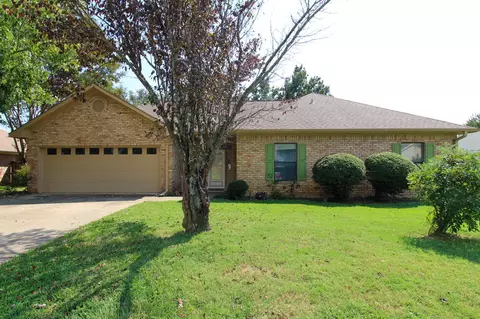 607 Mustang Dr, Mount Vernon, TX 75457