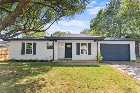 1518 Rockbrook St, Lancaster, TX 75134