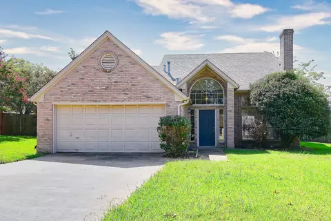 517 Highland Oaks Dr, Greenville, TX 75402