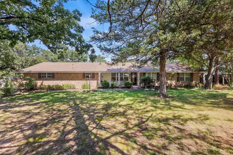 2025 Woodlake Rd, Denison, TX 75021