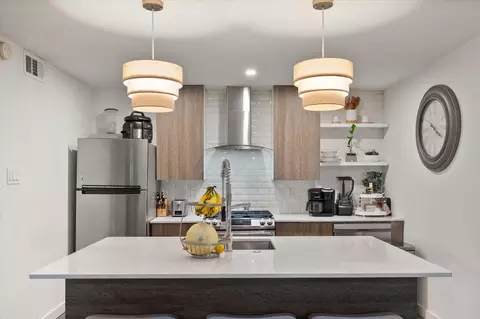 808 Harmon Ter, Arlington, TX 76010