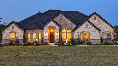 2063 Buck Ct, Caddo Mills, TX 75135