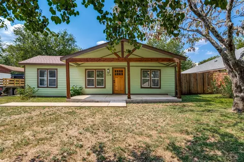 220 San Angelo Ave, Benbrook, TX 76126