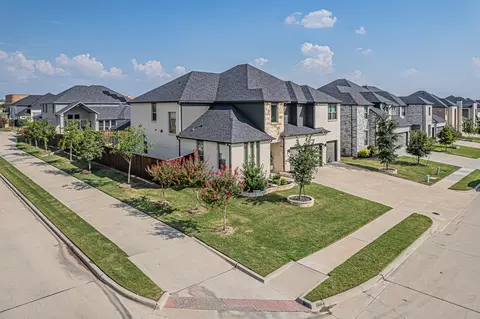933 Panorama Dr, Allen, TX 75013